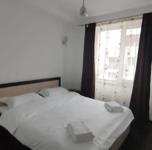 Rose Garden Colentina Apartment *